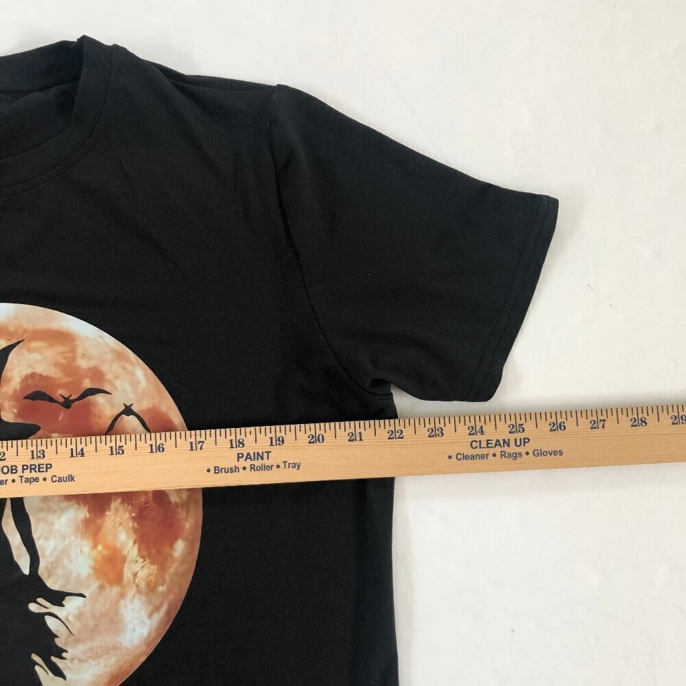 Halloween Witch Silhouette Black T-Shirt XL NWOT Full Moon and Bats - Picture 4 of 7